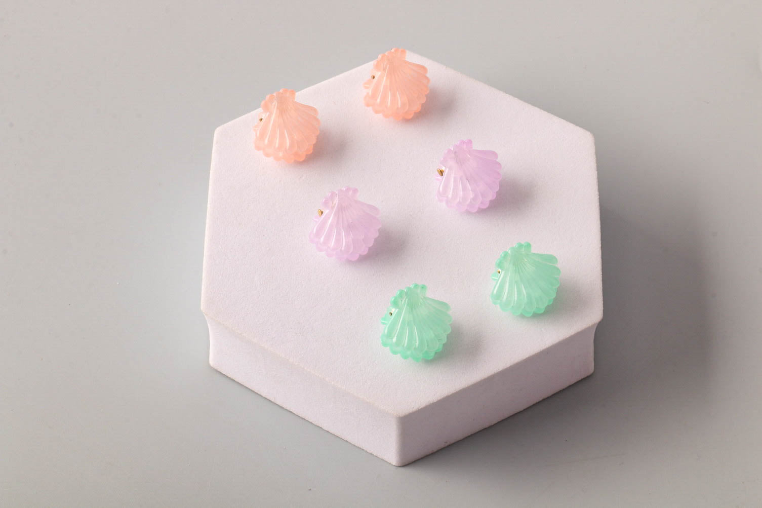 Mini Opaque Shell Claw Clips – Odin Fashion